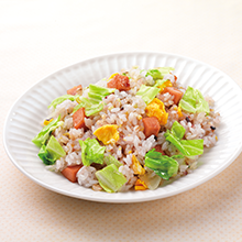 春キャベツと新玉ねぎの簡単チャーハン